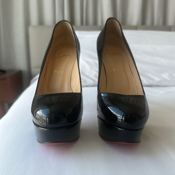 CHRISTIAN LOUBOUTIN
Patent Dirditta 130 Platform Pumps EU 39 Black - Picture 9 of 15